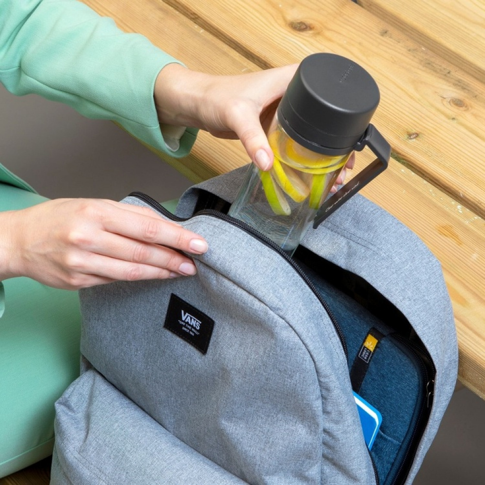 Water bottle with Strainer, 0.5L , MAKE & TAKE WATER BOTTLE, Ø 7 x H 23 cm in the group Storage / Kitchen storage / Food containers / Plastic lunch boxes at SmartaSaker.se (43200)