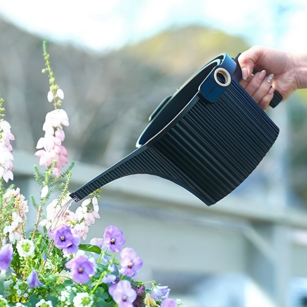 Watering Can, SMALL HAICHIMAN GARDEN BEETLE, 1,5 L in the group Storage / Storage room and garage at SmartaSaker.se (43203)