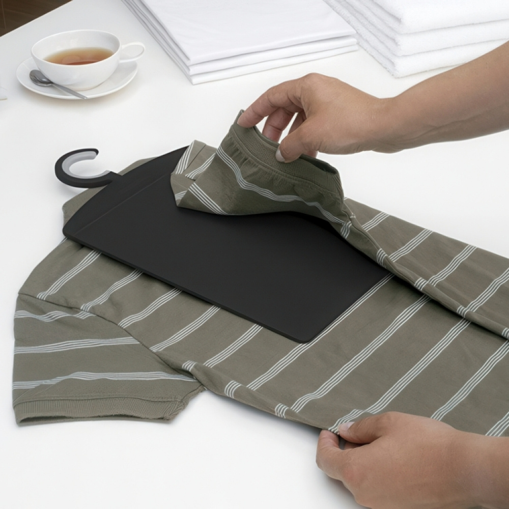 Folding Aid for shirts and sweaters, BRABANTIA FOLDING BOARD, 21,5 x H 38 cm in the group Storage / Laundry and care at SmartaSaker.se (43218)