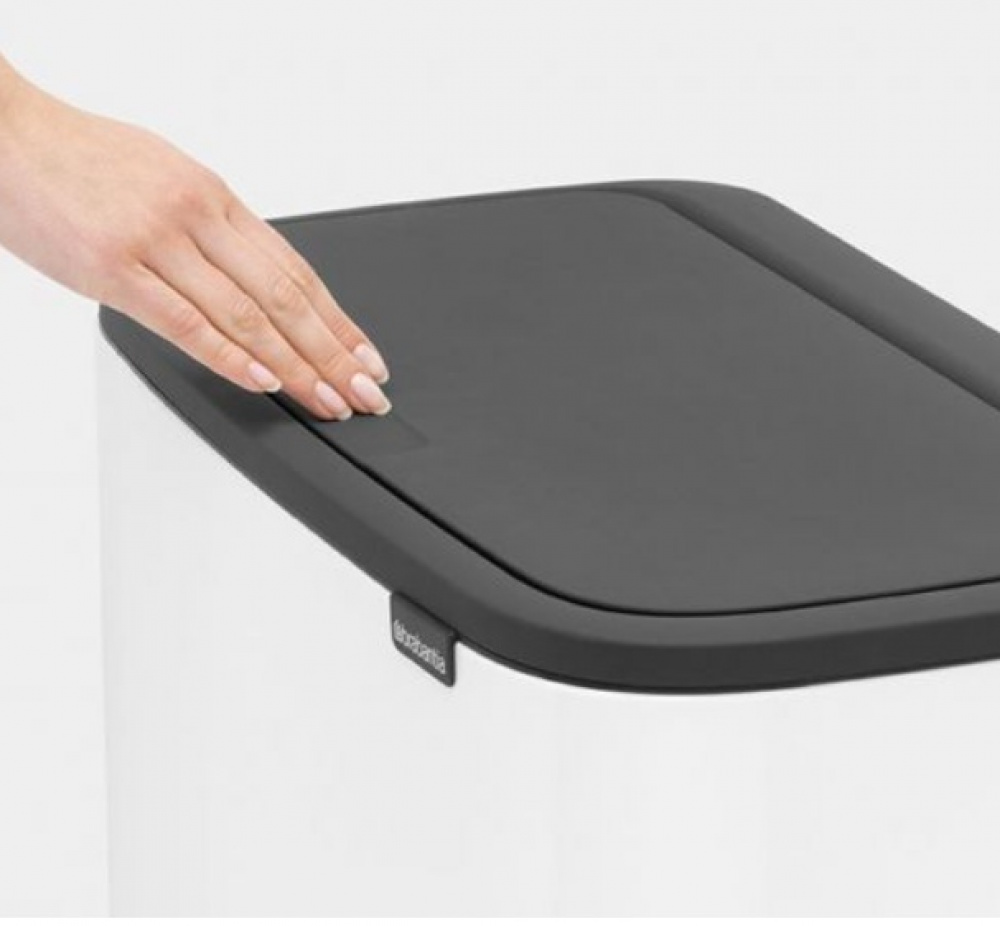 Recycling station on legs, 2 inserts, BRABANTIA BO TOUCH, 23 + 11 L, Black in the group Storage / Cleaning and waste sorting / Waste sorting at SmartaSaker.se (43255)