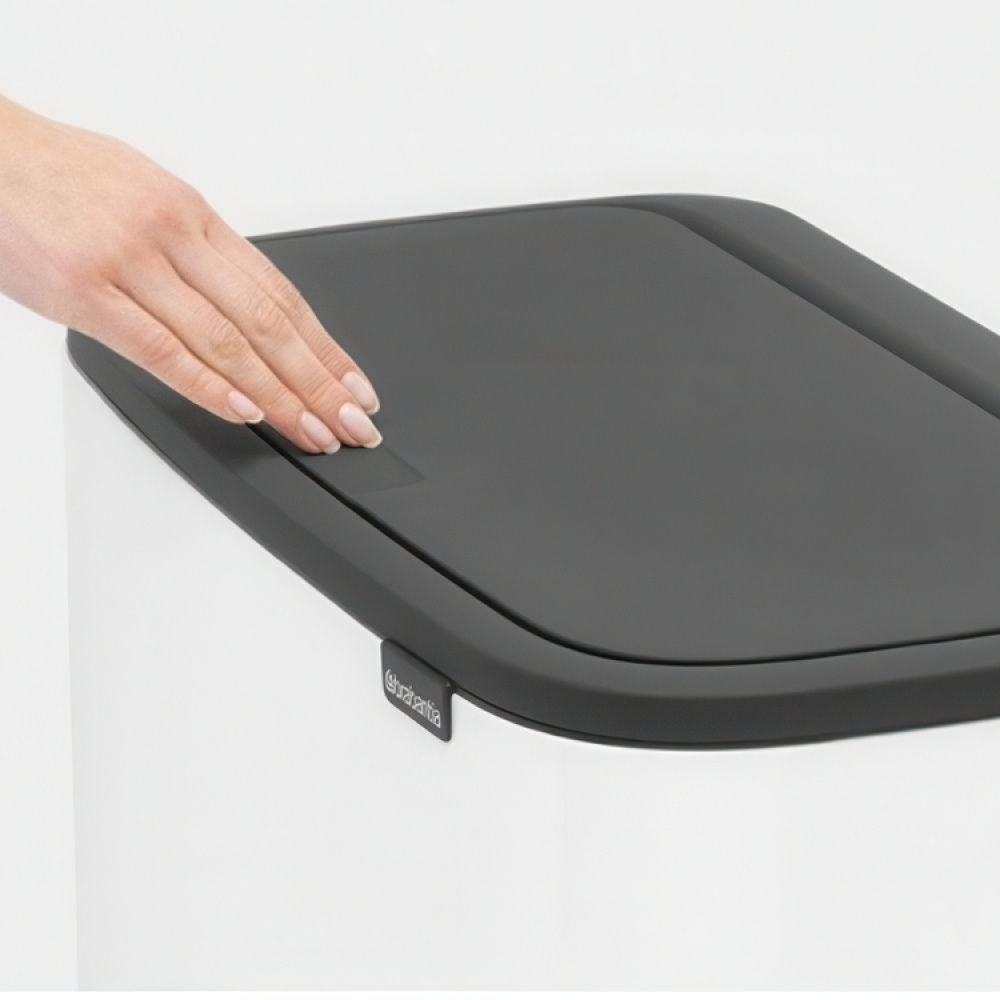 Recycling station on legs, 3 inserts, BRABANTIA BO TOUCH 3 x 11 L in the group Storage / Cleaning and waste sorting / Waste sorting at SmartaSaker.se (43256)