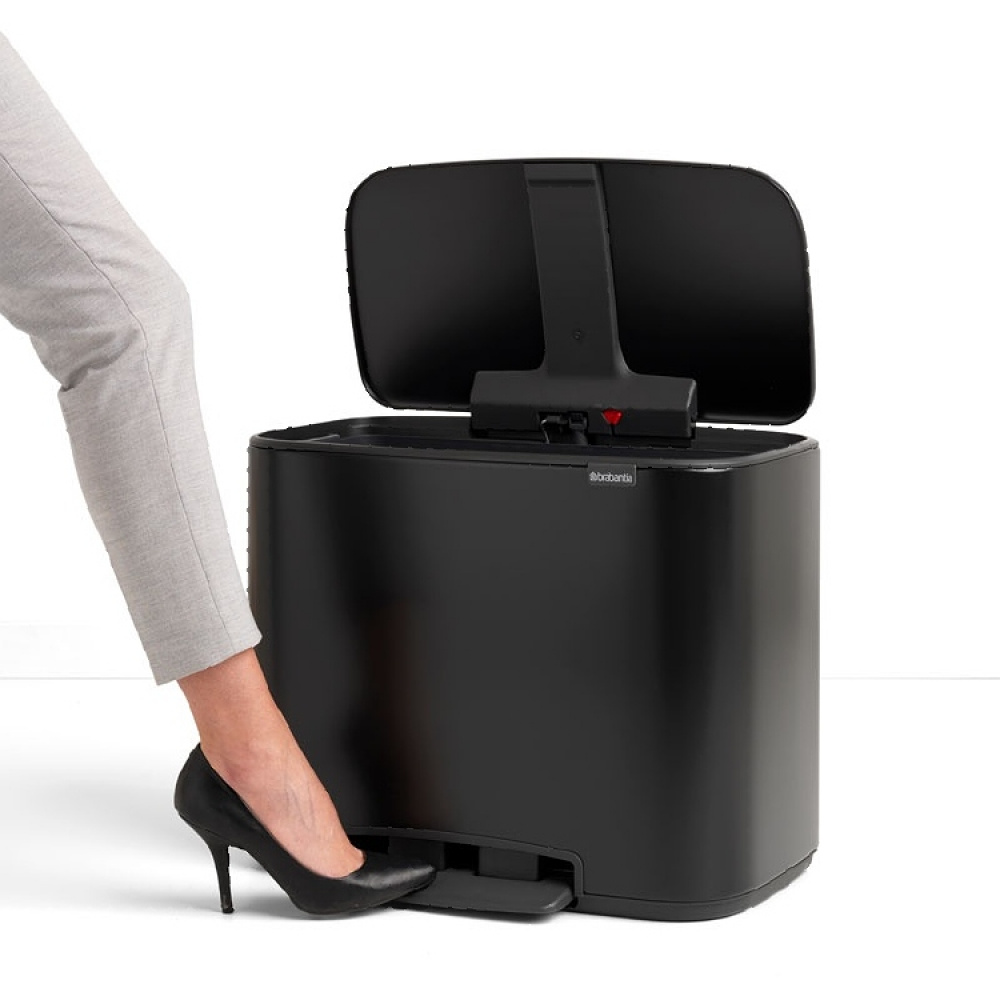 Recycling station with 3 compartments, Brabantia in the group Storage / Cleaning and waste sorting / Waste sorting at SmartaSaker.se (43258)