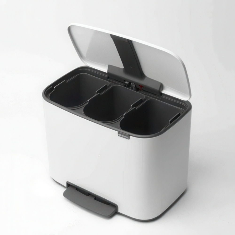 Recycling station, 3 inserts, BRABANTIA BO PEDAL BIN 3 x 11 L in the group Storage / Cleaning and waste sorting / Waste sorting at SmartaSaker.se (43258)
