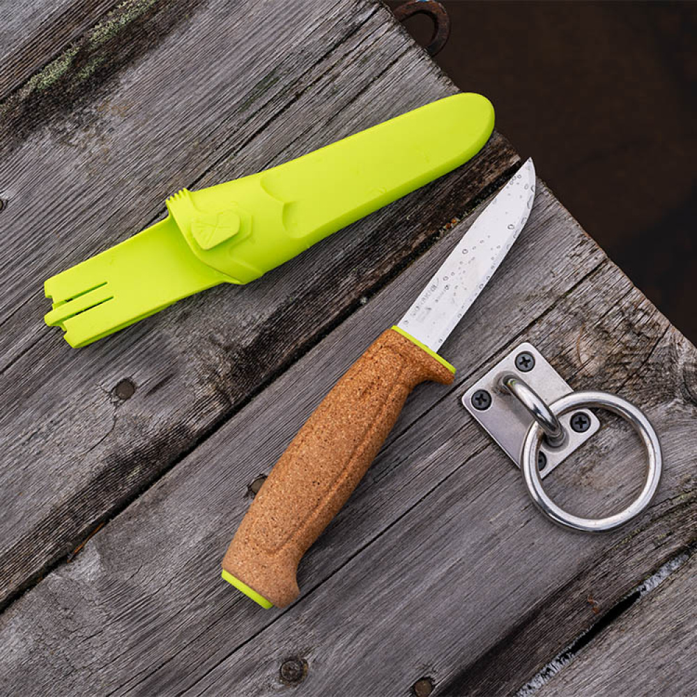 Floating knife from Mora in the group Leisure / Outdoor life at SmartaSaker.se (lima-370748)