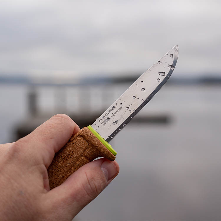 How To Sharpen A Serrated Knife - Dexam