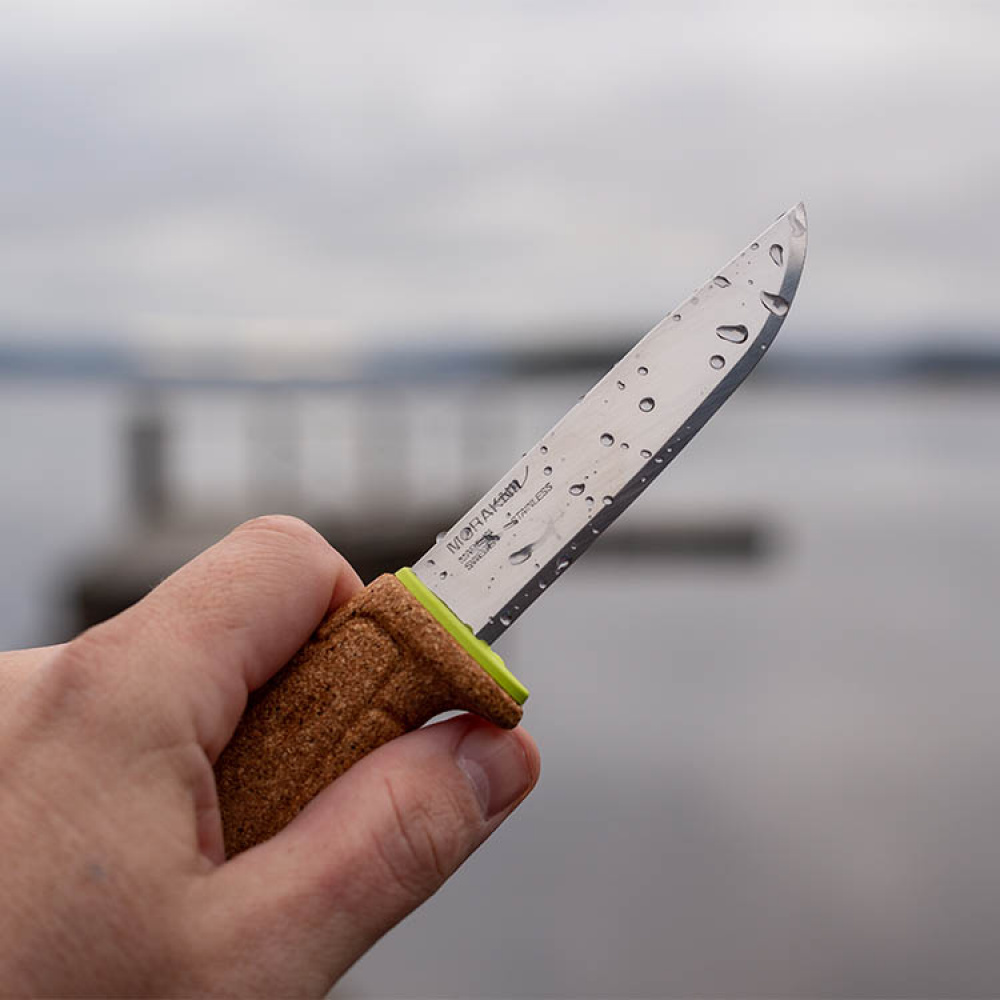 Floating knife from Mora in the group Leisure / Outdoor life / Outdoor Equipment at SmartaSaker.se (lima-370748)