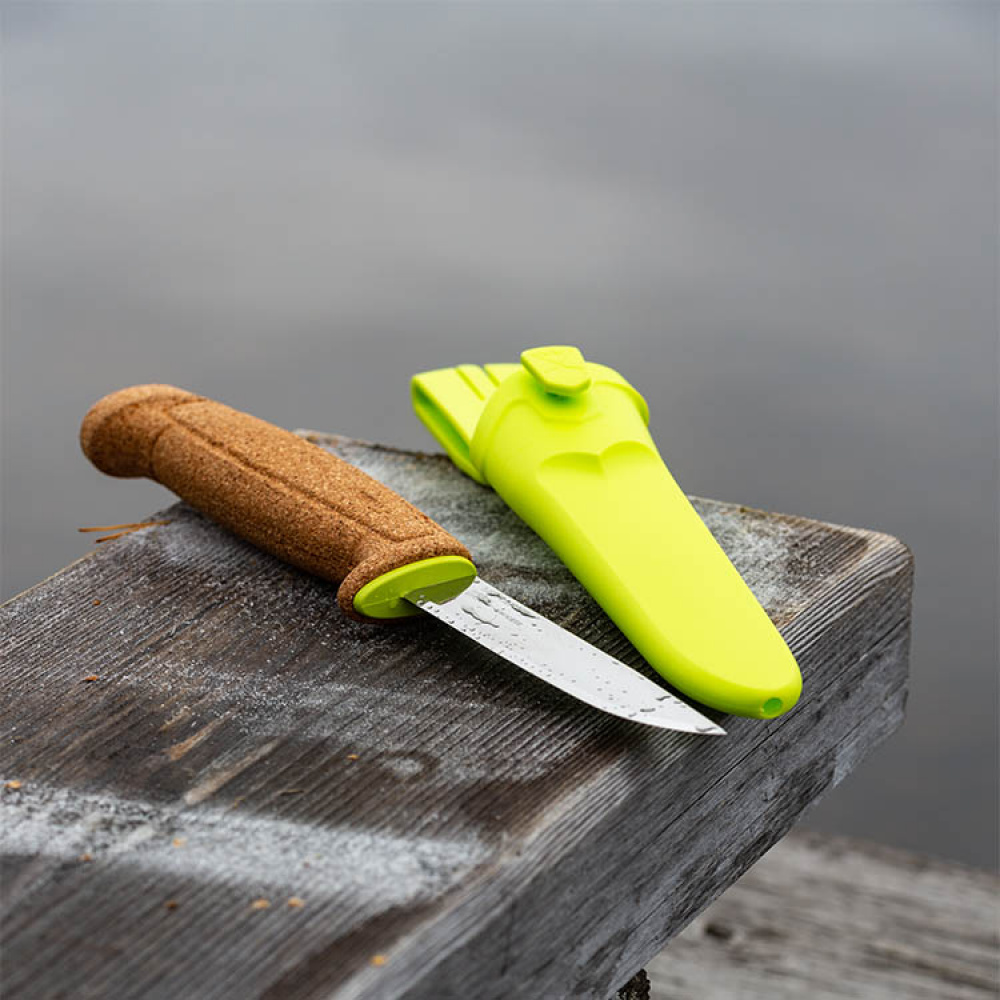 Floating knife from Mora in the group Leisure / Outdoor life / Outdoor Equipment at SmartaSaker.se (lima-370748)